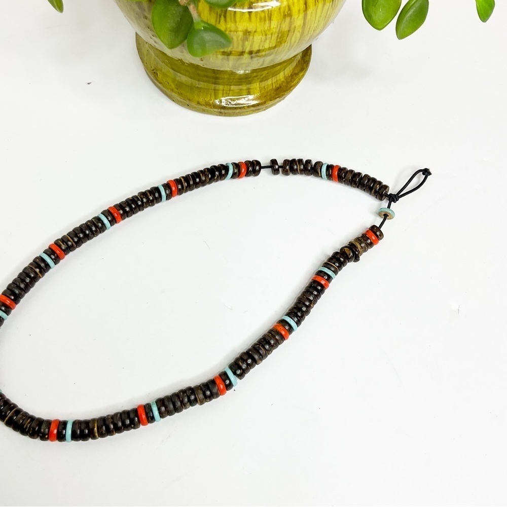 VINTAGE Coconut Shell Heishi Necklace | Multicolour Beaded | Boho Style